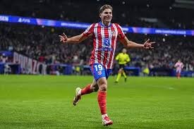 被央媒痛斥！三笘薰与日本战犯合影42天仍没道歉 117天首球诞生